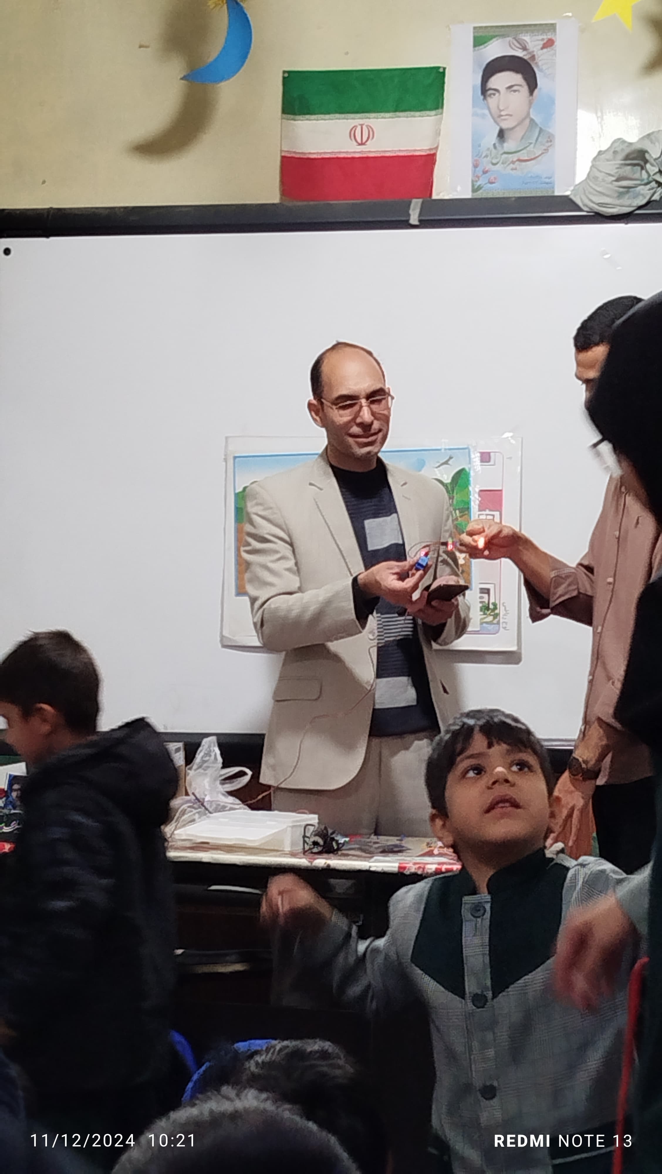 دبستان قرآنی پسرانه غیردولتی شهید اندرز